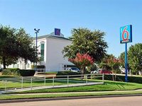 Motel 6 Dallas Lewisville