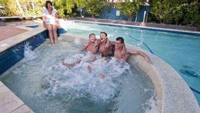 фото отеля Aquarius Backpackers