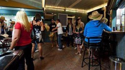фото отеля Aquarius Backpackers