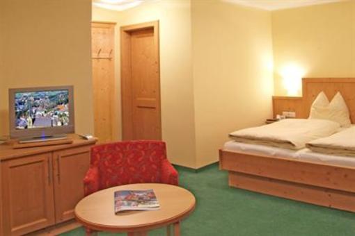 фото отеля Gasthof Pension Lechner St. Johann im Pongau