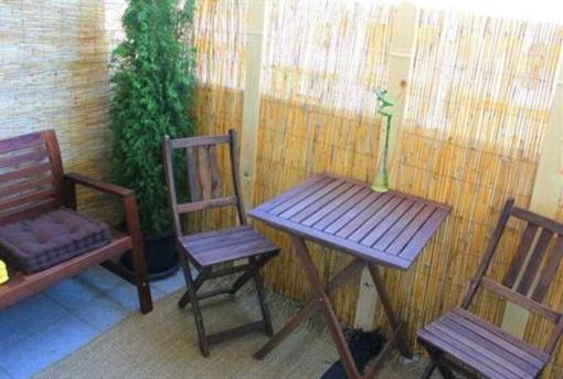 фото отеля The Cozyness Downtown Hostel