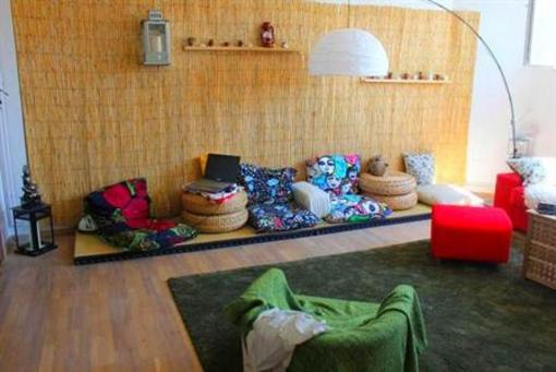 фото отеля The Cozyness Downtown Hostel
