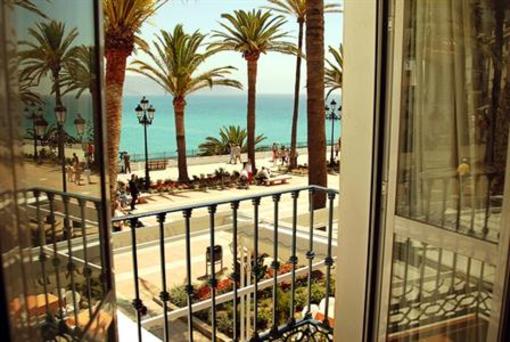фото отеля Hostal Marissal Nerja