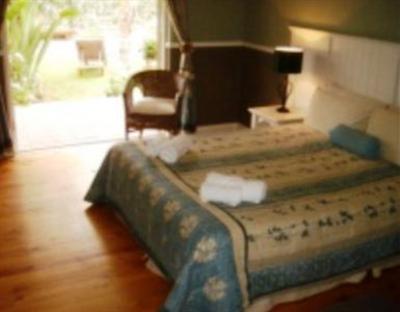 фото отеля Yamkela Guest House Oudtshoorn