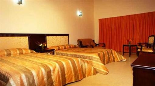 фото отеля Corbett Tiger Den Resort Ramnagar
