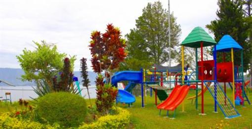 фото отеля Patra Parapat Lake Resort Sumatera Utara