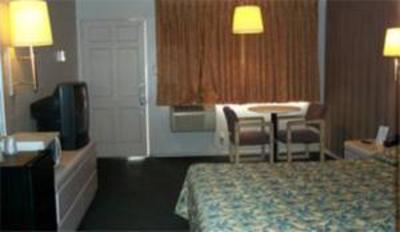 фото отеля Friendship Inn Torch Lite Lodge