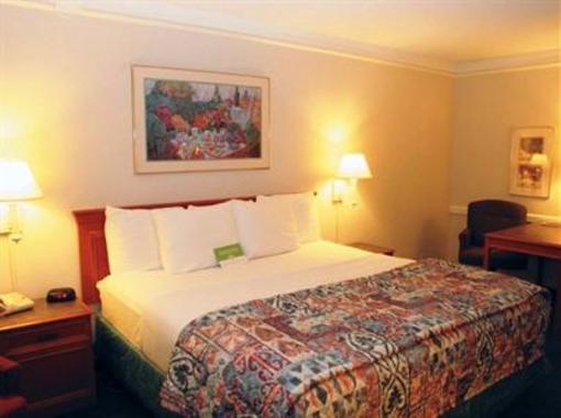 фото отеля La Quinta Inn - Garden of the Gods