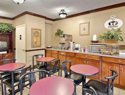 фото отеля Super 8 Raleigh South