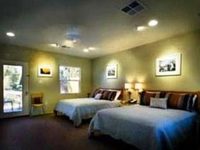 Queen's Inn by the River