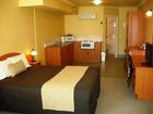 фото отеля Hopkins House Motel and Apartments