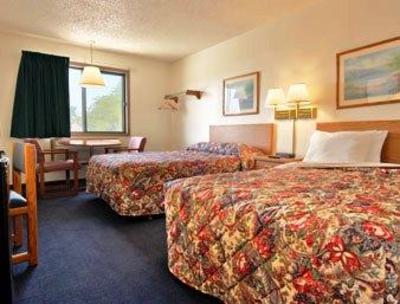 фото отеля Super 8 Motel Columbus (Nebraska)