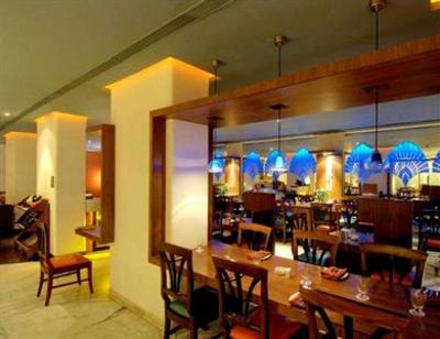 фото отеля Ramee Guestline Hotel, Juhu