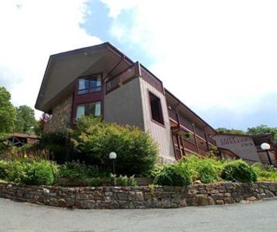 фото отеля Cliff Dwellers Inn