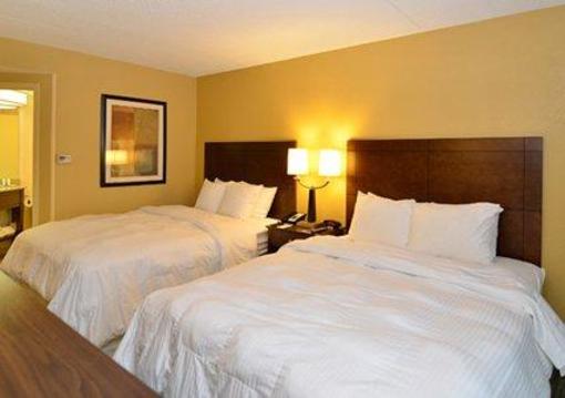 фото отеля Comfort Inn & Suites Newark (Delaware)