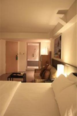 фото отеля Escape at Sathorn Terrace