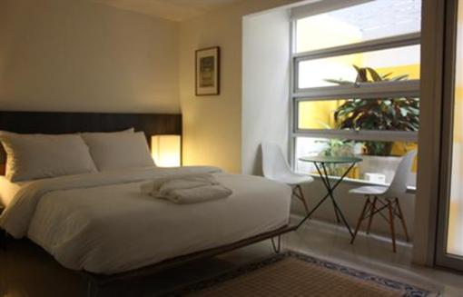 фото отеля Escape at Sathorn Terrace