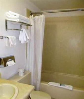 фото отеля Skyline Motel Kamloops