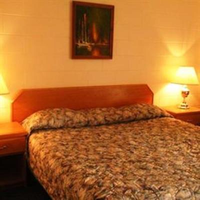 фото отеля Skyline Motel Kamloops