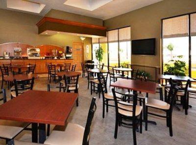 фото отеля Holiday Inn Express Indio