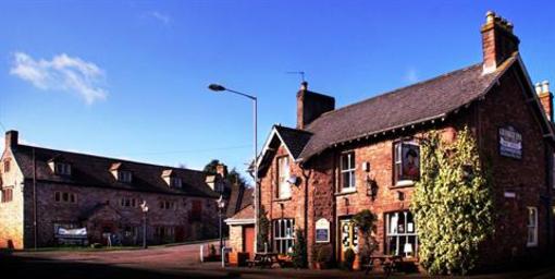 фото отеля The George Inn & Millingbrook Lodge