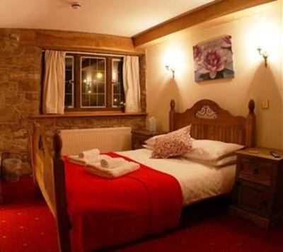 фото отеля The George Inn & Millingbrook Lodge