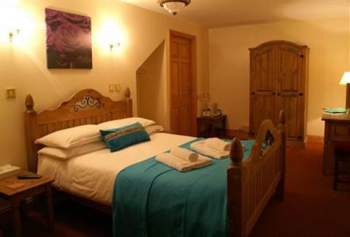 фото отеля The George Inn & Millingbrook Lodge