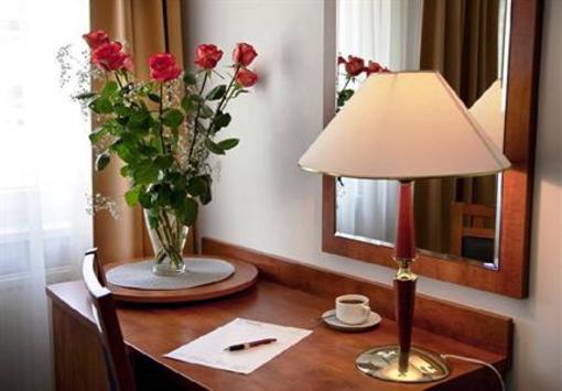 фото отеля Hotel Artim Charlottenburg