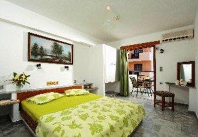 фото отеля Artemis Apartments Gouves