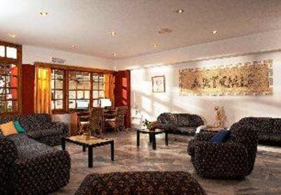 фото отеля Artemis Apartments Gouves
