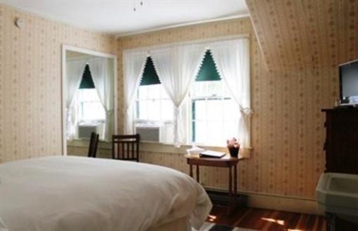 фото отеля Whitehall Inn
