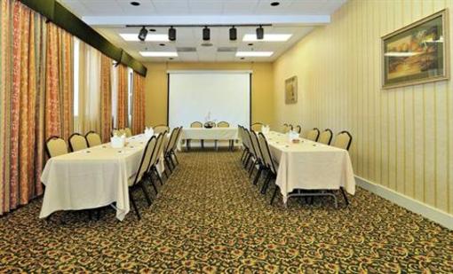 фото отеля BEST WESTERN Mountaineer Inn