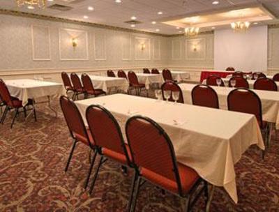 фото отеля Ramada Inn Syracuse