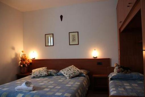 фото отеля Albergo Bucaneve