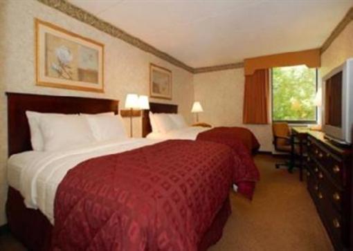 фото отеля Quality Inn Liverpool