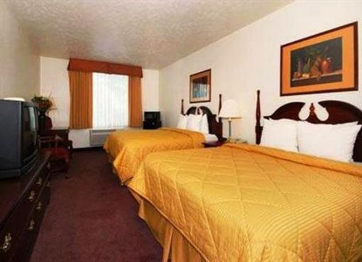 фото отеля Comfort Inn and Suites Visalia