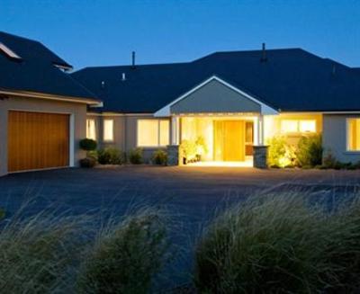 фото отеля Riverview Terrace Luxury Bed & Breakfast Wanaka