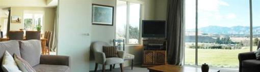 фото отеля Riverview Terrace Luxury Bed & Breakfast Wanaka