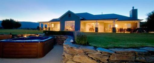 фото отеля Riverview Terrace Luxury Bed & Breakfast Wanaka