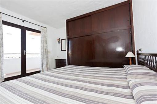 фото отеля Apartamentos El Moro Ibiza