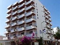 Apartamentos El Moro Ibiza