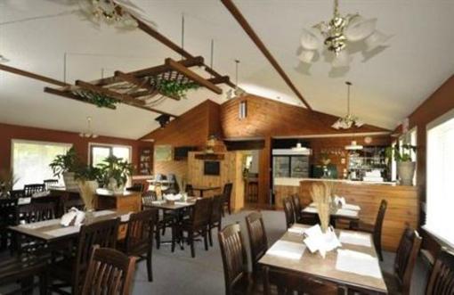 фото отеля Spring Lake Resort Motel and Restaurant