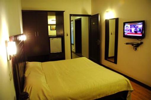 фото отеля Chalet Hotel New Delhi