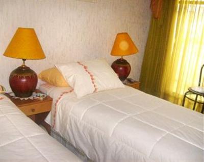 фото отеля Karol Hostal B&B