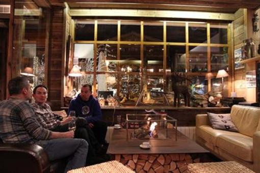 фото отеля Hotel Auberge Saint Hubert Val-d'Isere
