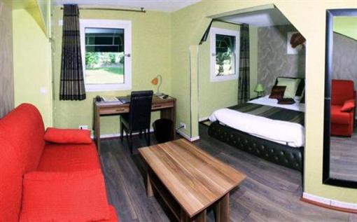 фото отеля Logis Carline Hotel Restaurant Beaune