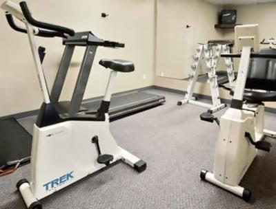 фото отеля Ramada Inn & Suites Stony Plain