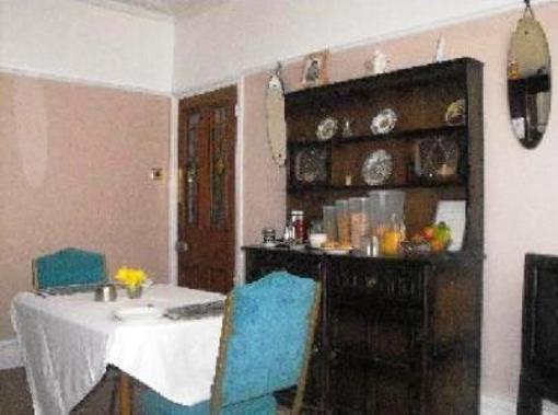 фото отеля Leaded Light Guest House Solihull