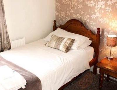 фото отеля Leaded Light Guest House Solihull