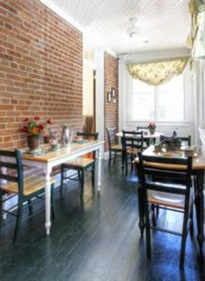 фото отеля Church Point Manor Bed and Breakfast